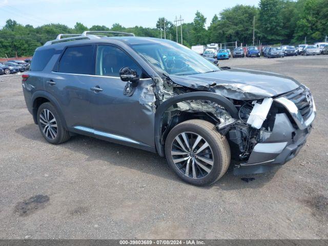  Salvage Nissan Pathfinder