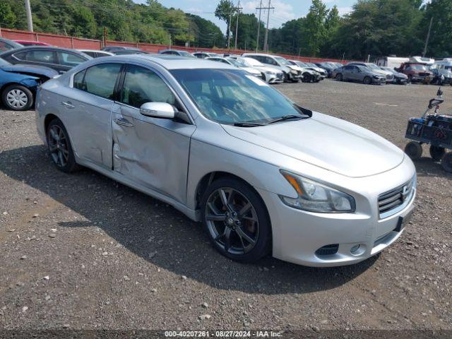  Salvage Nissan Maxima