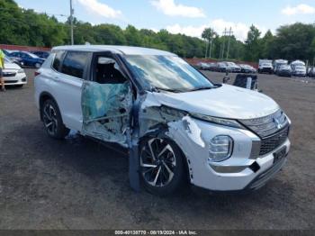  Salvage Mitsubishi Outlander