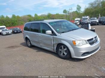  Salvage Dodge Grand Caravan