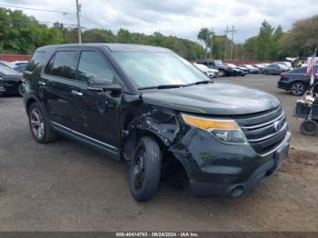  Salvage Ford Explorer