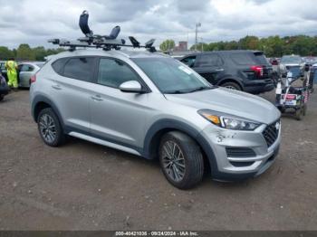  Salvage Hyundai TUCSON