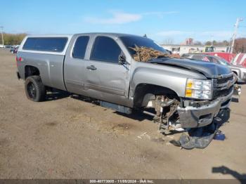  Salvage Chevrolet Silverado 2500