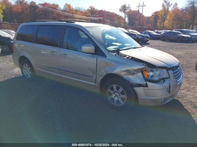  Salvage Chrysler Town & Country