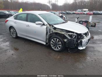  Salvage Nissan Altima