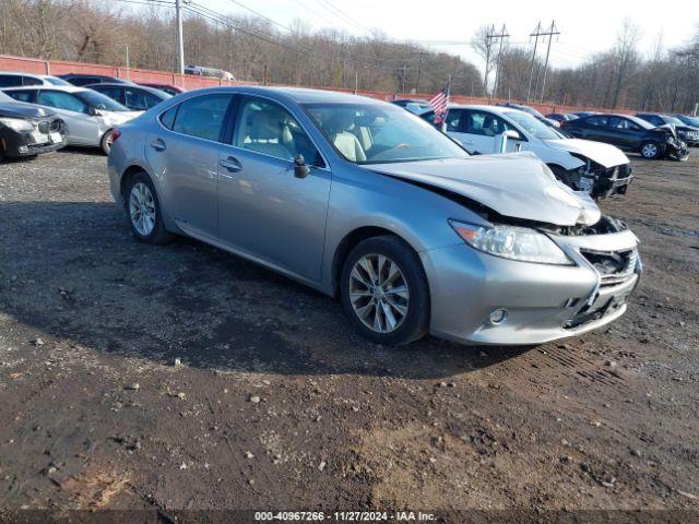  Salvage Lexus Es