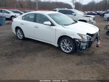  Salvage Nissan Maxima