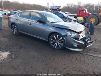  Salvage Nissan Altima