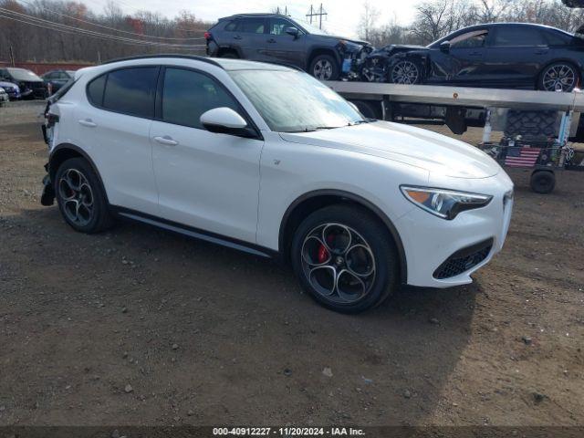  Salvage Alfa Romeo Stelvio