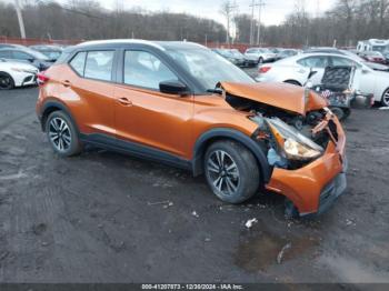  Salvage Nissan Kicks