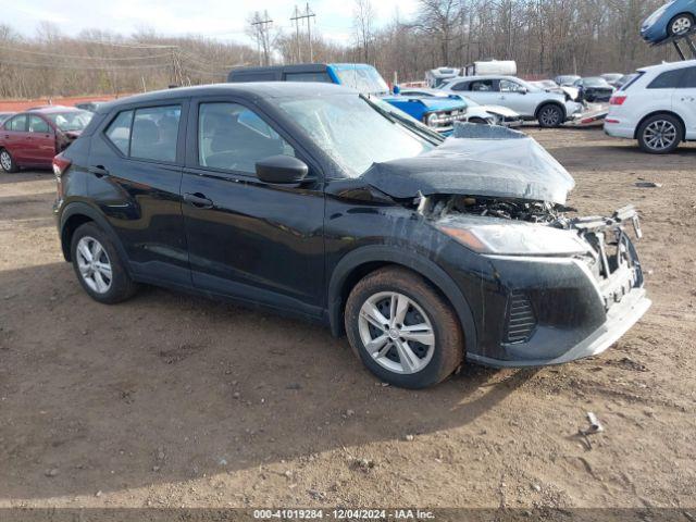  Salvage Nissan Kicks