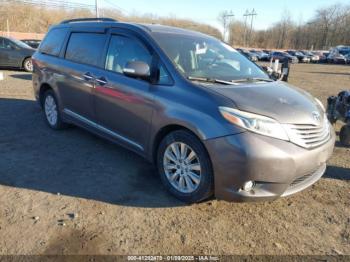  Salvage Toyota Sienna