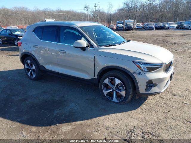  Salvage Volvo XC40