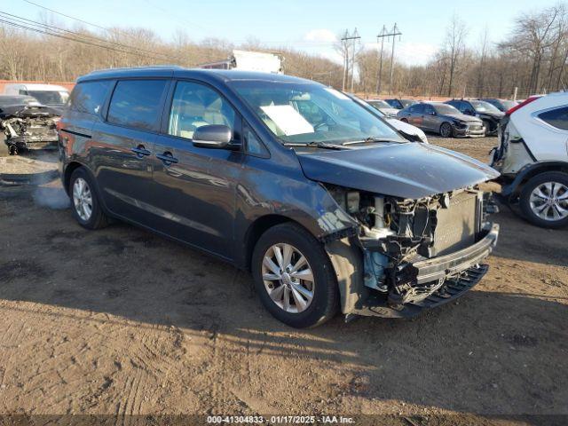  Salvage Kia Sedona