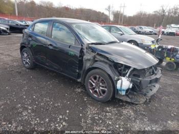  Salvage Toyota Yaris