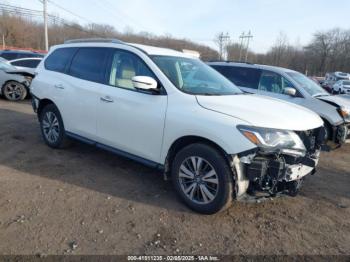  Salvage Nissan Pathfinder