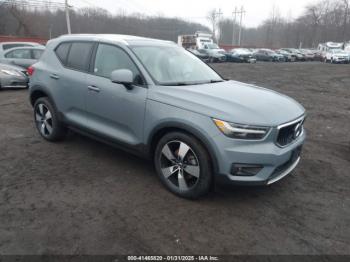  Salvage Volvo XC40