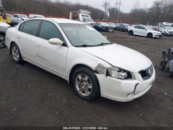  Salvage Nissan Altima