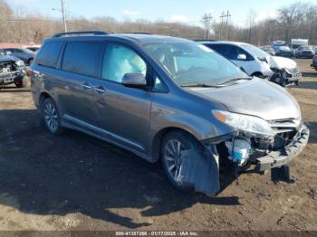  Salvage Toyota Sienna