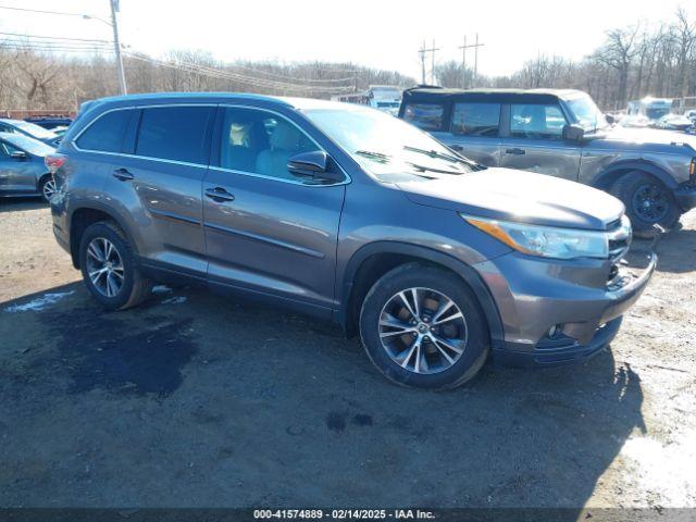  Salvage Toyota Highlander