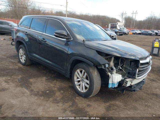  Salvage Toyota Highlander