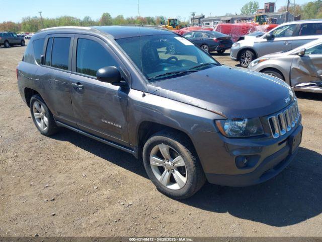  Salvage Jeep Compass