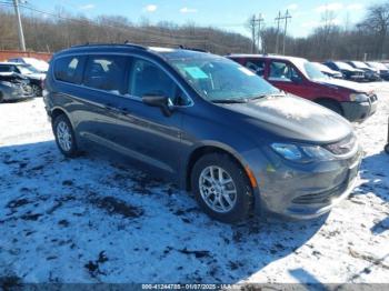  Salvage Chrysler Voyager