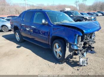  Salvage Chevrolet Avalanche