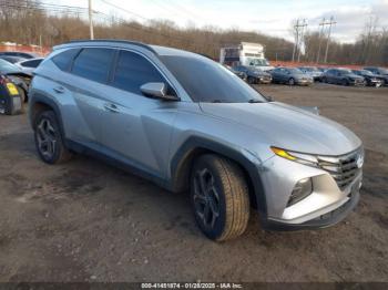  Salvage Hyundai TUCSON