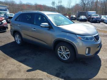  Salvage Kia Sorento