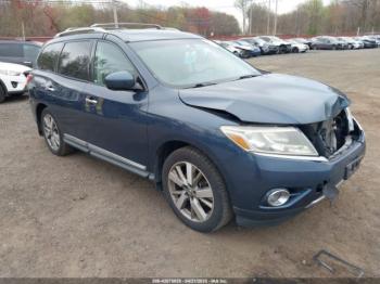  Salvage Nissan Pathfinder