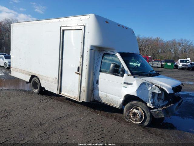  Salvage Ford E-350