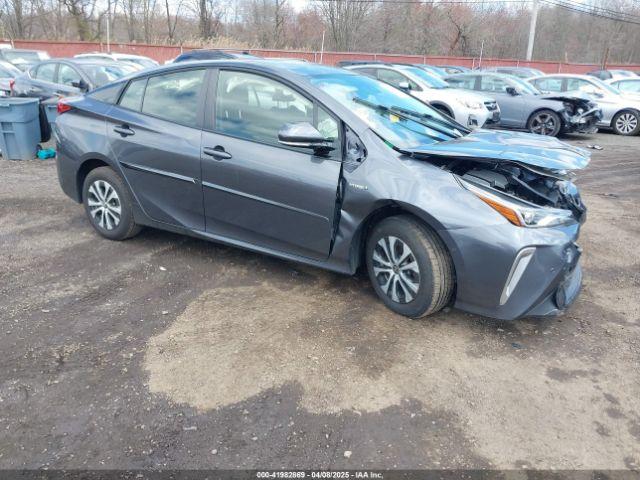  Salvage Toyota Prius