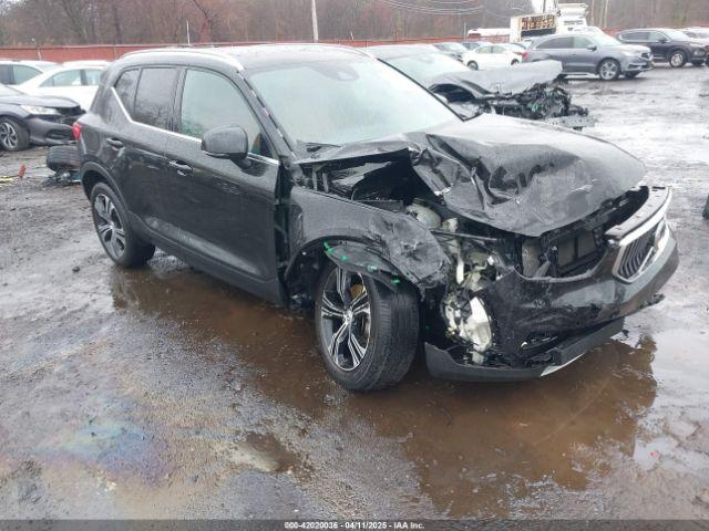  Salvage Volvo XC40