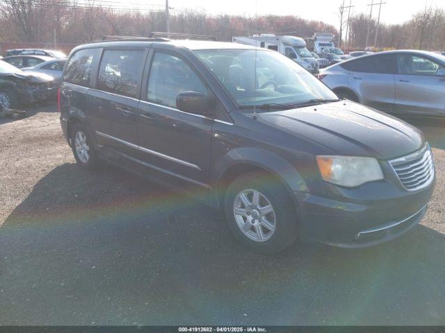  Salvage Chrysler Town & Country