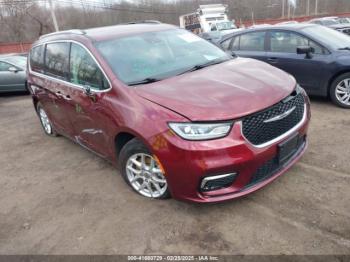  Salvage Chrysler Pacifica