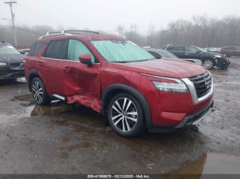  Salvage Nissan Pathfinder