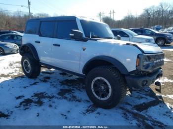  Salvage Ford Bronco