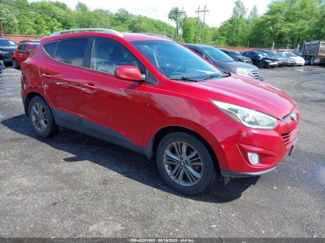  Salvage Hyundai TUCSON
