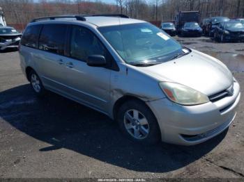  Salvage Toyota Sienna