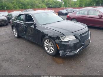  Salvage Chrysler 300