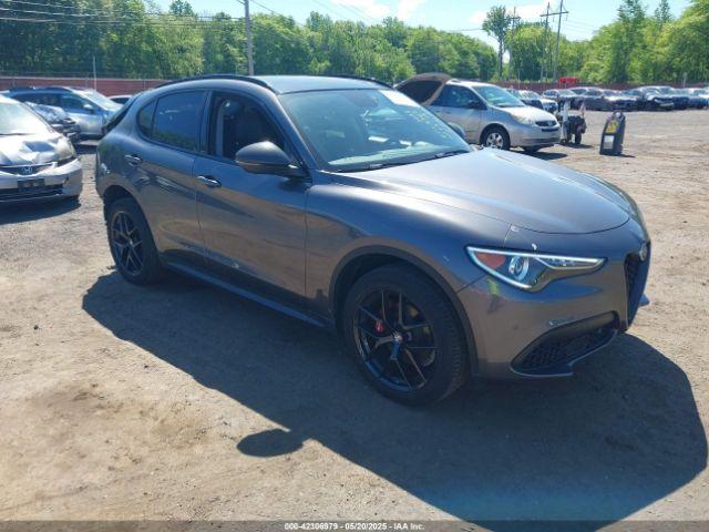  Salvage Alfa Romeo Stelvio