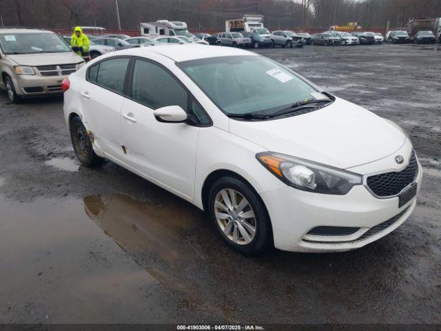 Salvage Kia Forte