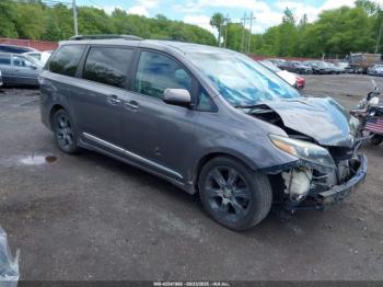  Salvage Toyota Sienna