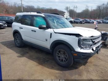  Salvage Ford Bronco