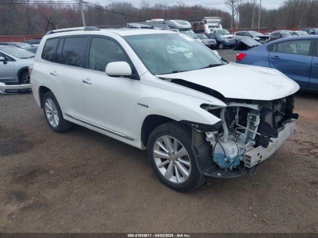  Salvage Toyota Highlander