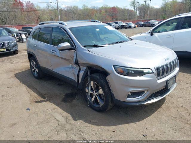  Salvage Jeep Cherokee