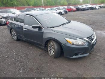  Salvage Nissan Altima