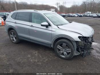  Salvage Volkswagen Tiguan