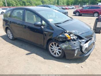  Salvage Toyota Prius v